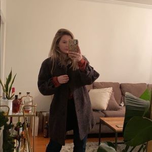 Tweed vintage coat with shoulder sleeves